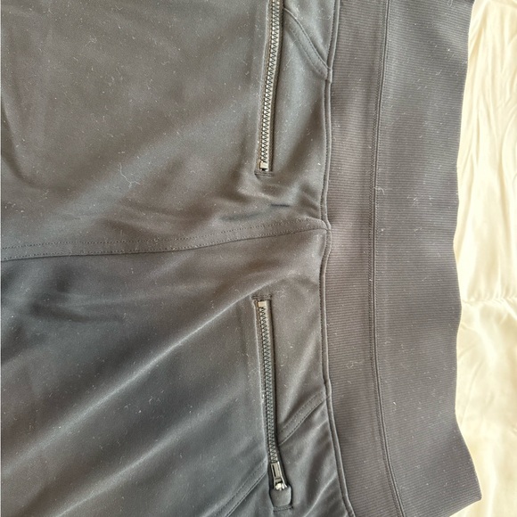 Athleta Black Jogger pant
Size large - Picture 2 of 6